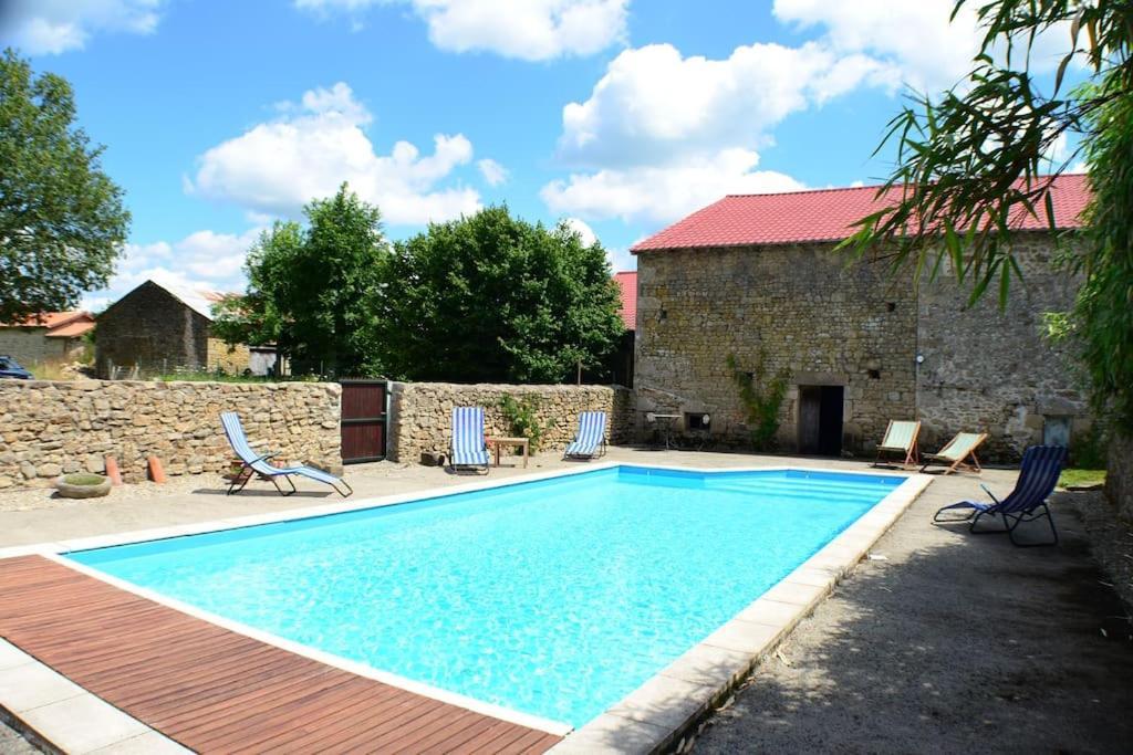 Two Hoots - Farmhouse With Summer Pool. Châteauponsac Eksteriør billede